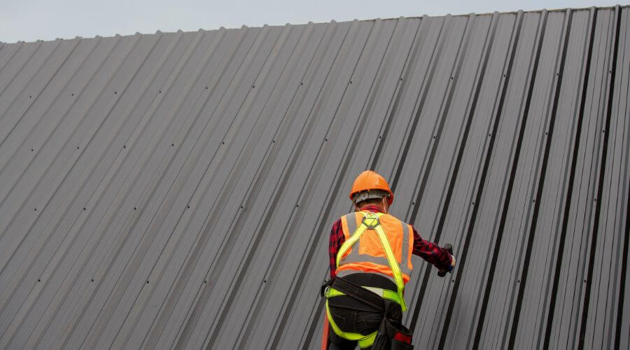 Professional metal roof installation services in New Waverly, TX